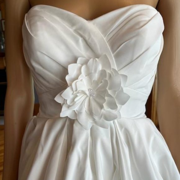 * Oleg Cassini David's Ivory High Low Strapless Wedding Dress Bridal Gown Size 2 - Picture 1 of 14